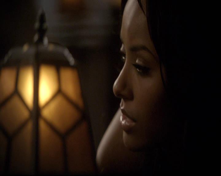 VampireDiariesWorld-dot-org_2x03BadMoonRising0404.jpg