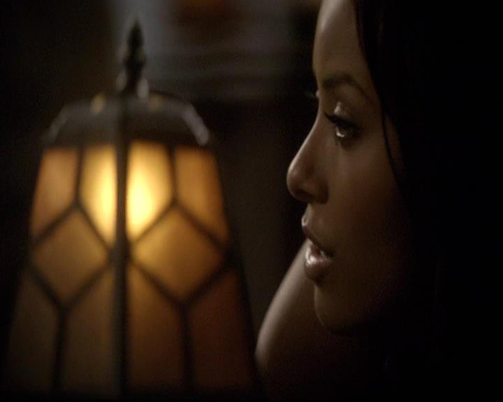 VampireDiariesWorld-dot-org_2x03BadMoonRising0431.jpg