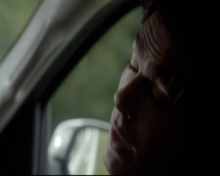 VampireDiariesWorld-dot-org_2x03BadMoonRising0457.jpg