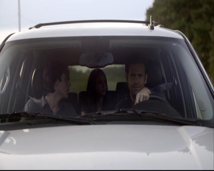VampireDiariesWorld-dot-org_2x03BadMoonRising0461.jpg