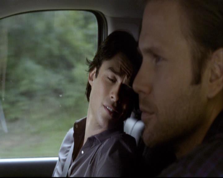 VampireDiariesWorld-dot-org_2x03BadMoonRising0464.jpg