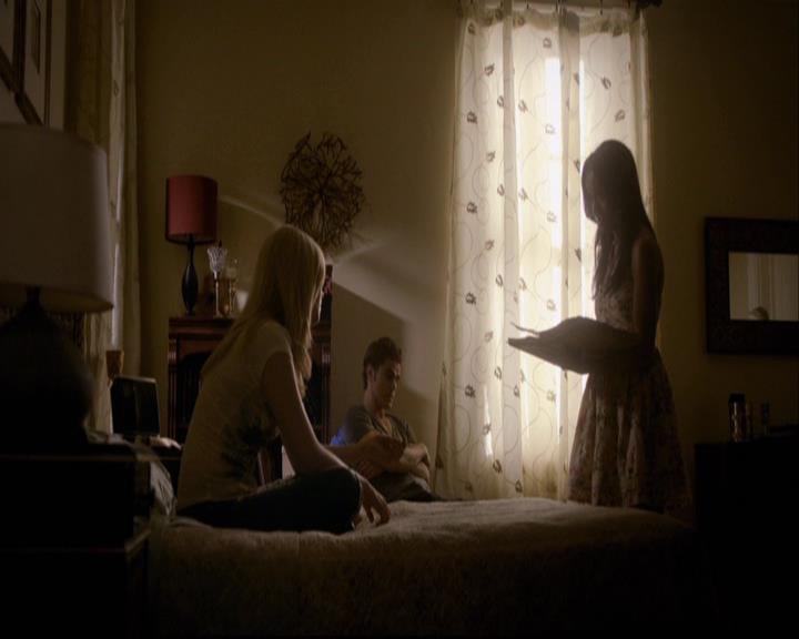 VampireDiariesWorld-dot-org_2x03BadMoonRising0477.jpg