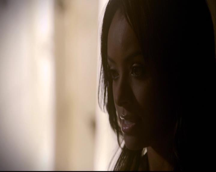 VampireDiariesWorld-dot-org_2x03BadMoonRising0484.jpg