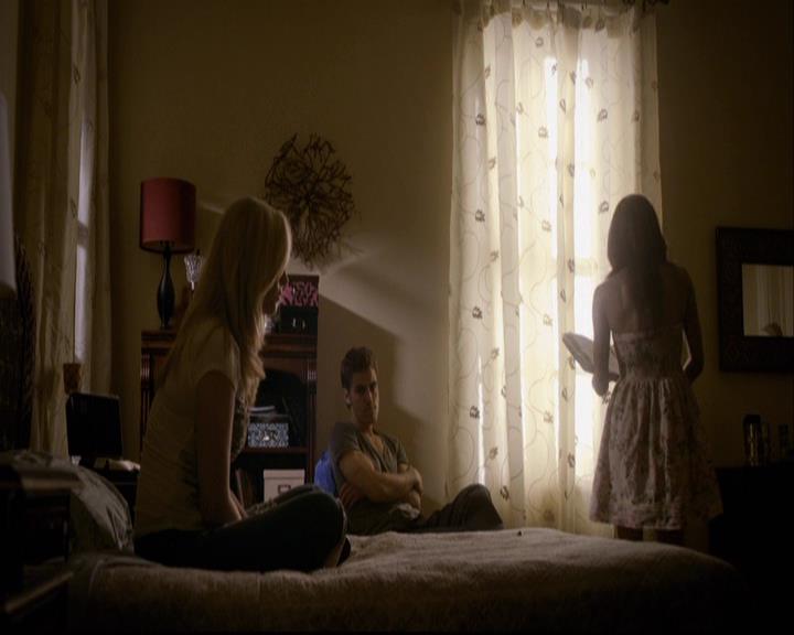 VampireDiariesWorld-dot-org_2x03BadMoonRising0514.jpg