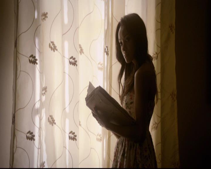 VampireDiariesWorld-dot-org_2x03BadMoonRising0521.jpg