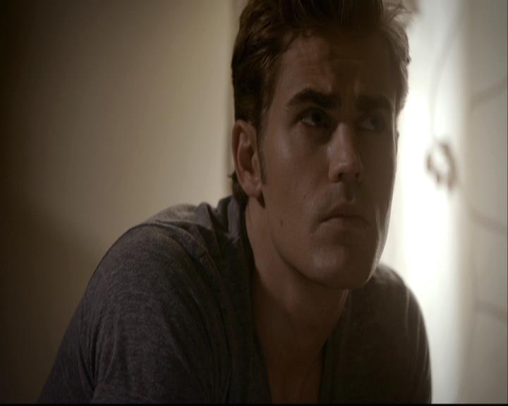 VampireDiariesWorld-dot-org_2x03BadMoonRising0540.jpg