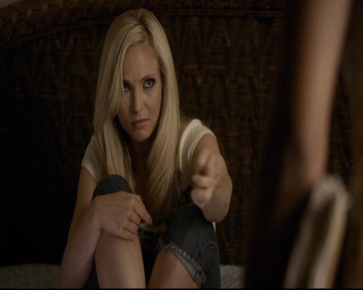 VampireDiariesWorld-dot-org_2x03BadMoonRising0551.jpg
