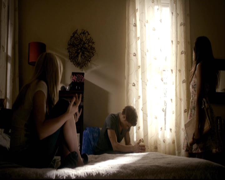 VampireDiariesWorld-dot-org_2x03BadMoonRising0565.jpg