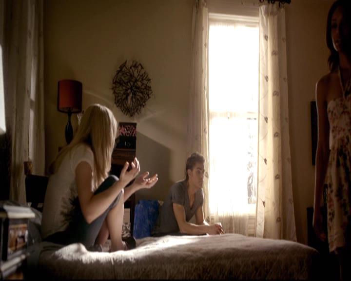 VampireDiariesWorld-dot-org_2x03BadMoonRising0577.jpg