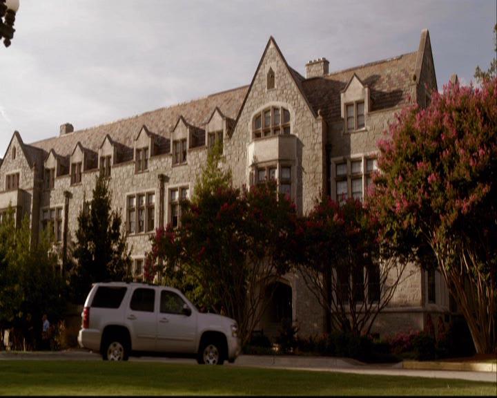 VampireDiariesWorld-dot-org_2x03BadMoonRising0585.jpg