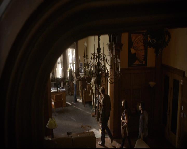 VampireDiariesWorld-dot-org_2x03BadMoonRising0596.jpg