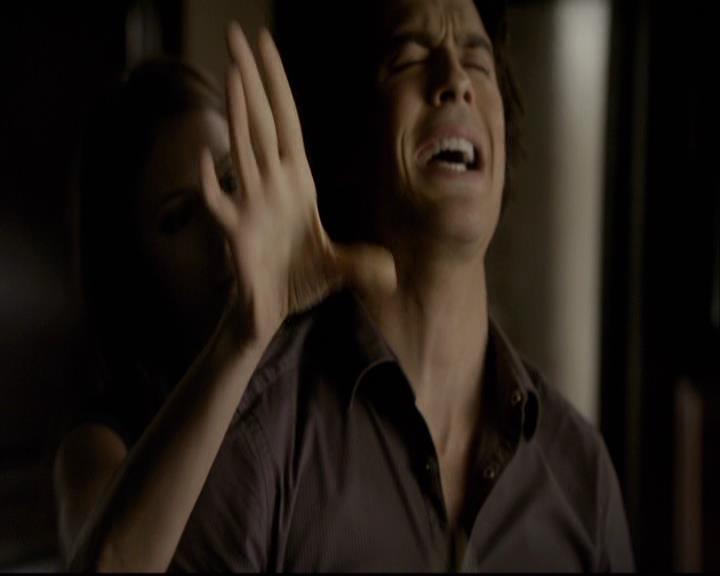 VampireDiariesWorld-dot-org_2x03BadMoonRising0689.jpg