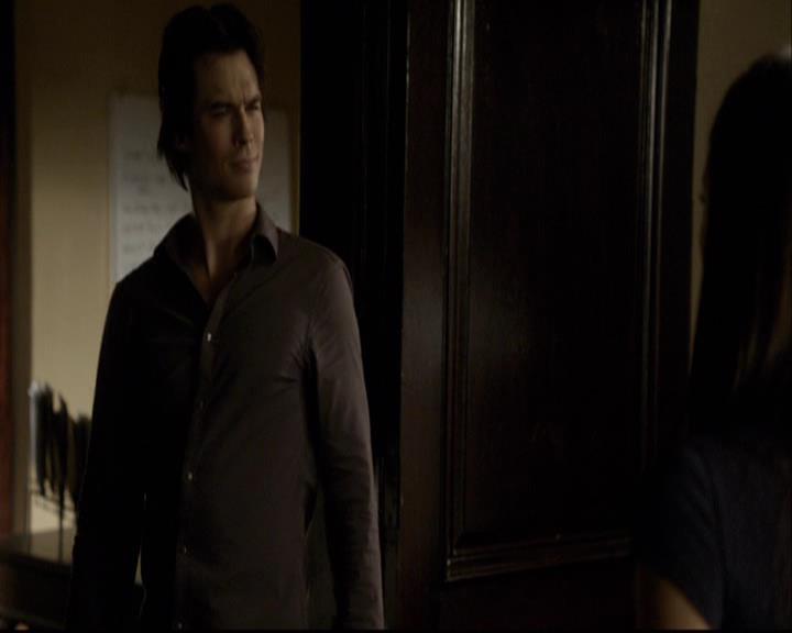 VampireDiariesWorld-dot-org_2x03BadMoonRising0702.jpg