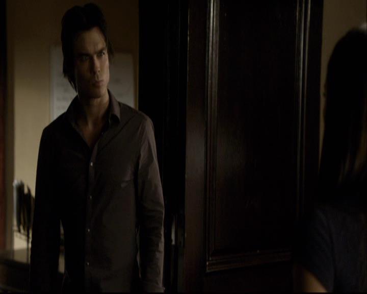 VampireDiariesWorld-dot-org_2x03BadMoonRising0703.jpg