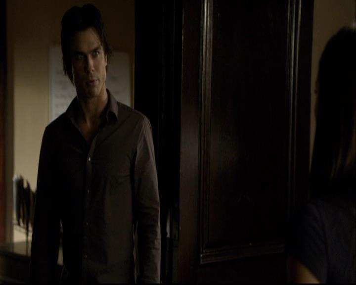 VampireDiariesWorld-dot-org_2x03BadMoonRising0704.jpg