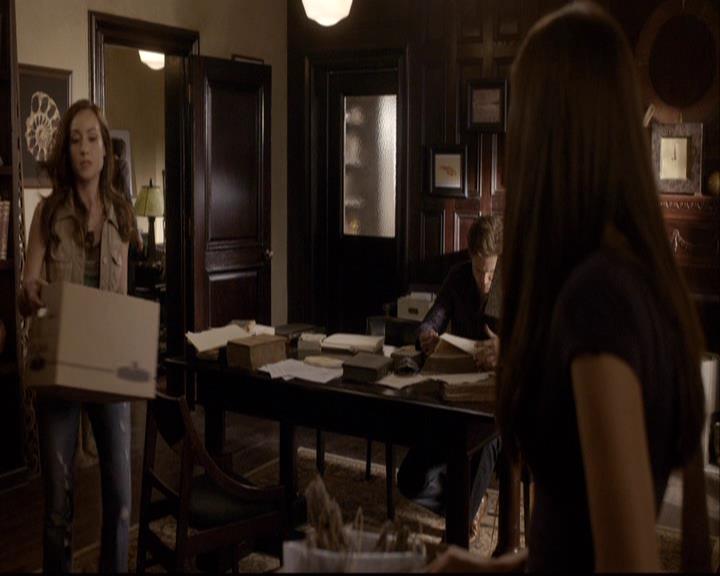 VampireDiariesWorld-dot-org_2x03BadMoonRising0876.jpg