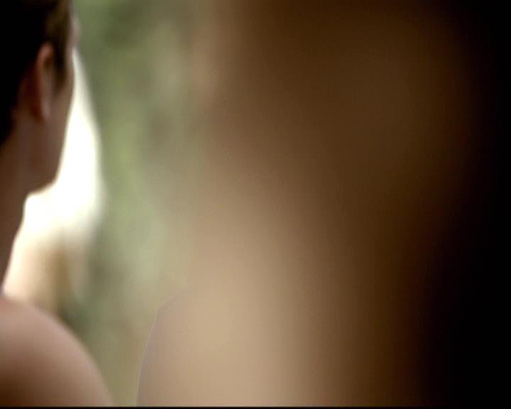 VampireDiariesWorld-dot-org_2x03BadMoonRising0934.jpg
