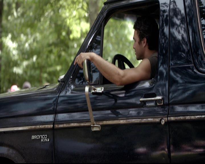 VampireDiariesWorld-dot-org_2x03BadMoonRising0966.jpg