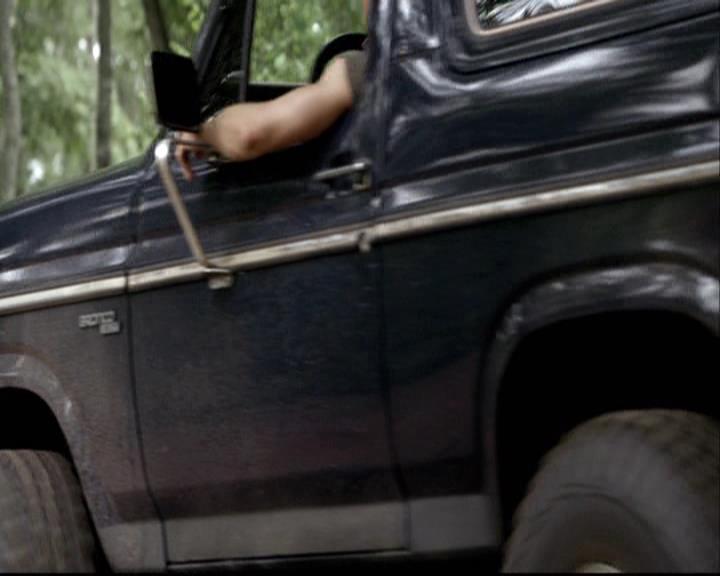 VampireDiariesWorld-dot-org_2x03BadMoonRising0971.jpg