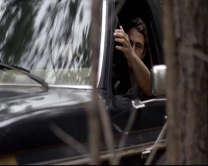 VampireDiariesWorld-dot-org_2x03BadMoonRising0973.jpg
