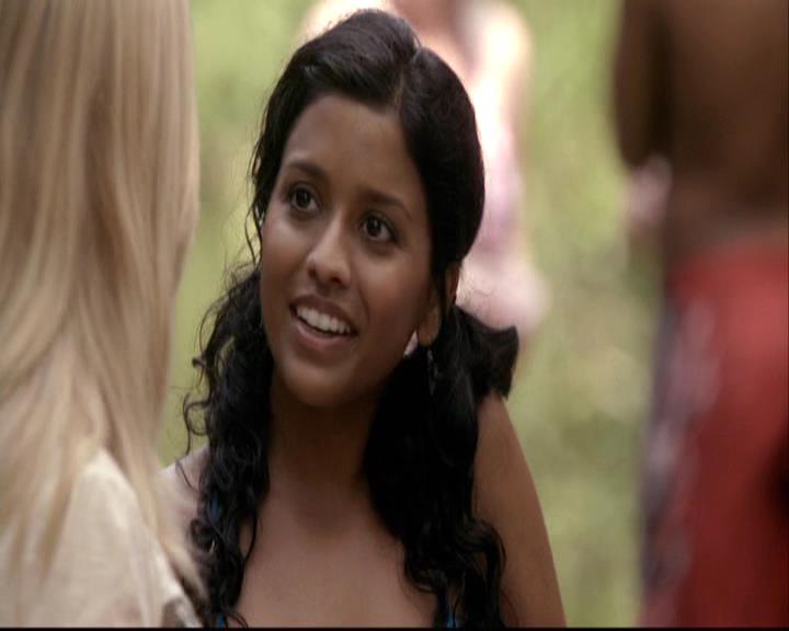 VampireDiariesWorld-dot-org_2x03BadMoonRising1019.jpg