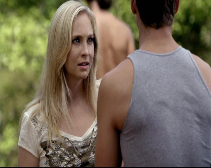 VampireDiariesWorld-dot-org_2x03BadMoonRising1035.jpg