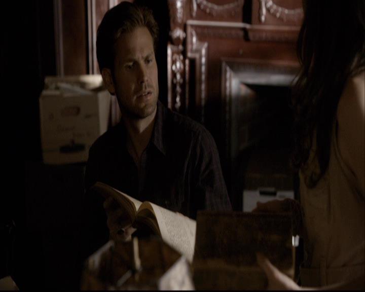 VampireDiariesWorld-dot-org_2x03BadMoonRising1094.jpg