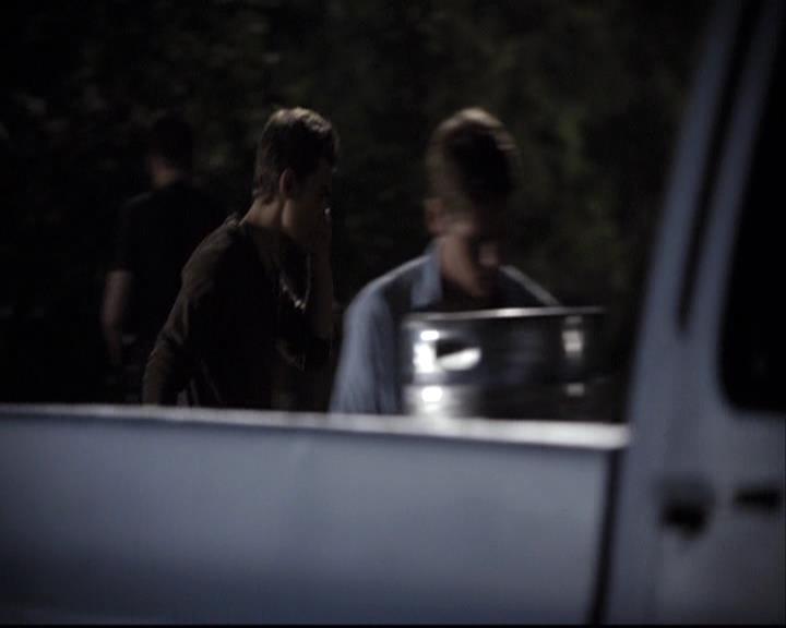 VampireDiariesWorld-dot-org_2x03BadMoonRising1224.jpg