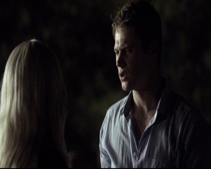 VampireDiariesWorld-dot-org_2x03BadMoonRising1243.jpg