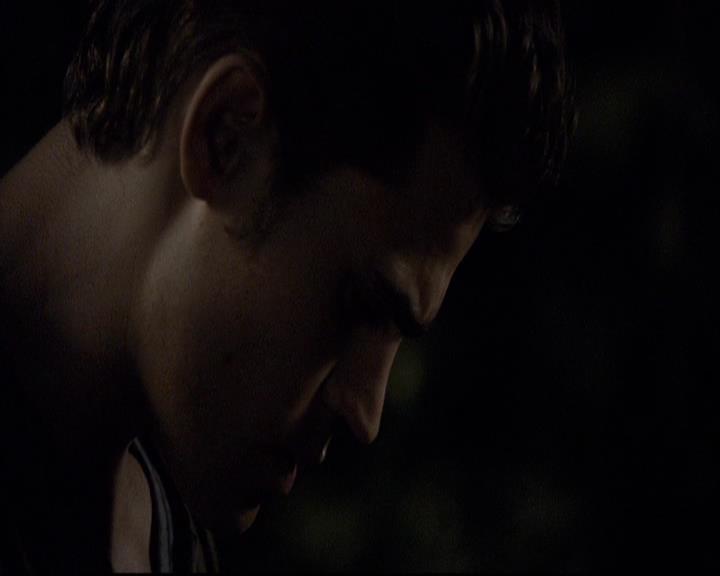 VampireDiariesWorld-dot-org_2x03BadMoonRising1298.jpg