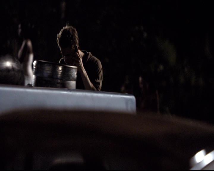 VampireDiariesWorld-dot-org_2x03BadMoonRising1305.jpg