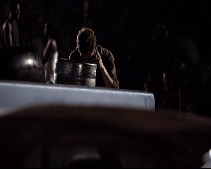 VampireDiariesWorld-dot-org_2x03BadMoonRising1306.jpg