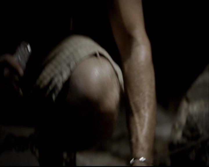 VampireDiariesWorld-dot-org_2x03BadMoonRising1338.jpg