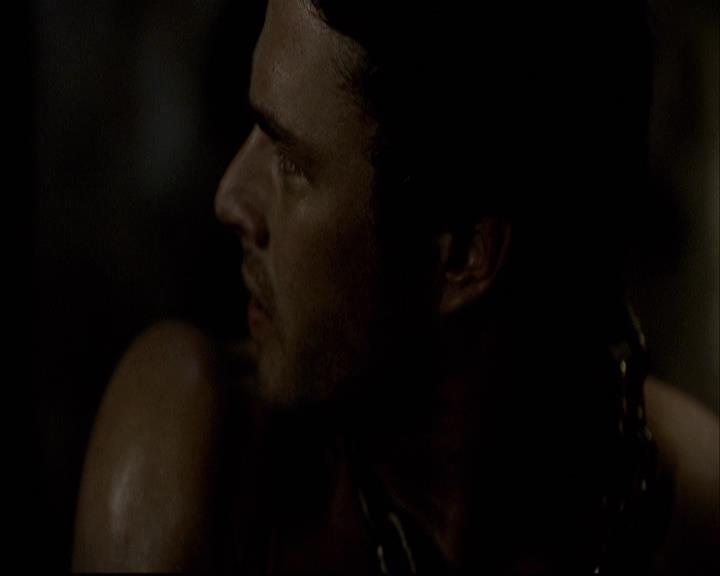 VampireDiariesWorld-dot-org_2x03BadMoonRising1346.jpg