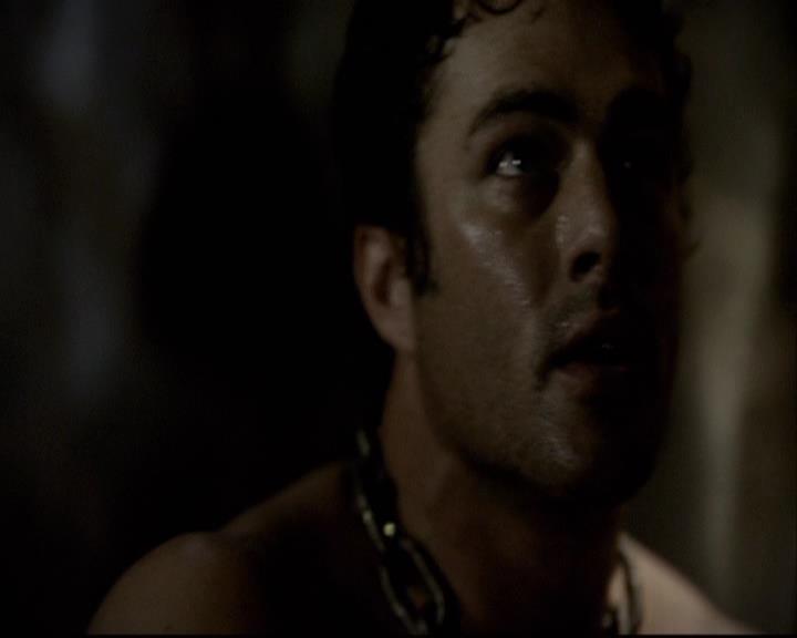 VampireDiariesWorld-dot-org_2x03BadMoonRising1349.jpg