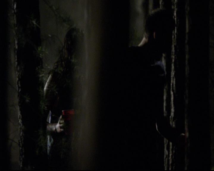 VampireDiariesWorld-dot-org_2x03BadMoonRising1354.jpg