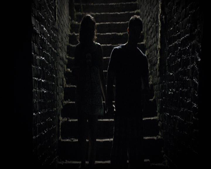 VampireDiariesWorld-dot-org_2x03BadMoonRising1371.jpg