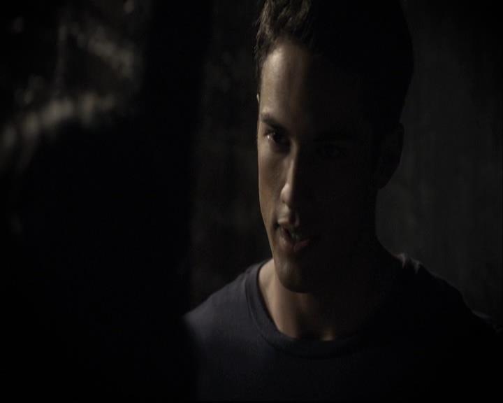 VampireDiariesWorld-dot-org_2x03BadMoonRising1378.jpg