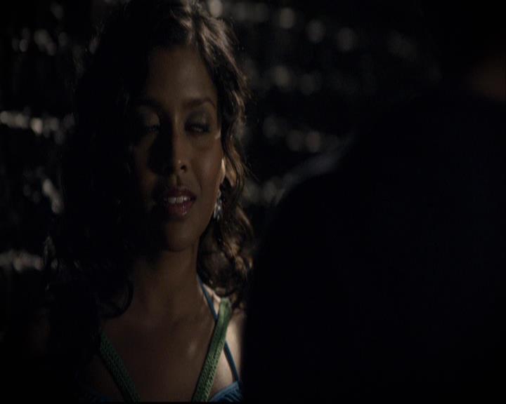 VampireDiariesWorld-dot-org_2x03BadMoonRising1382.jpg