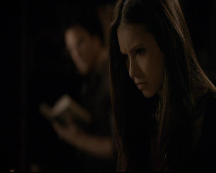 VampireDiariesWorld-dot-org_2x03BadMoonRising1466.jpg