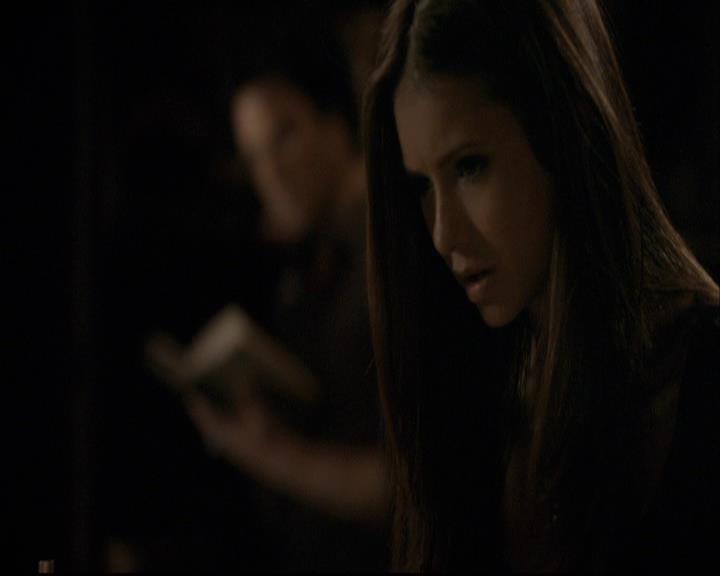 VampireDiariesWorld-dot-org_2x03BadMoonRising1467.jpg