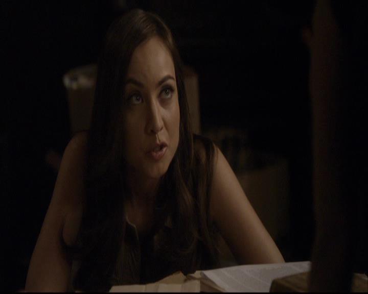 VampireDiariesWorld-dot-org_2x03BadMoonRising1479.jpg