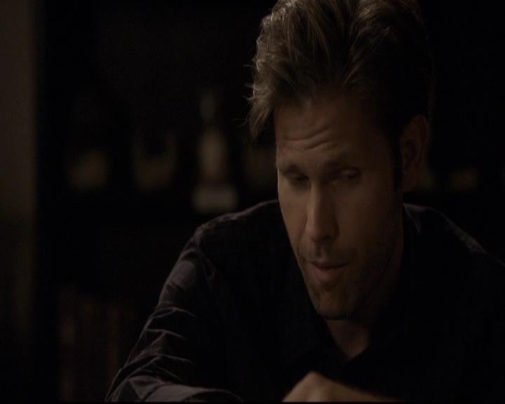 VampireDiariesWorld-dot-org_2x03BadMoonRising1502.jpg