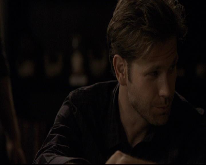 VampireDiariesWorld-dot-org_2x03BadMoonRising1504.jpg