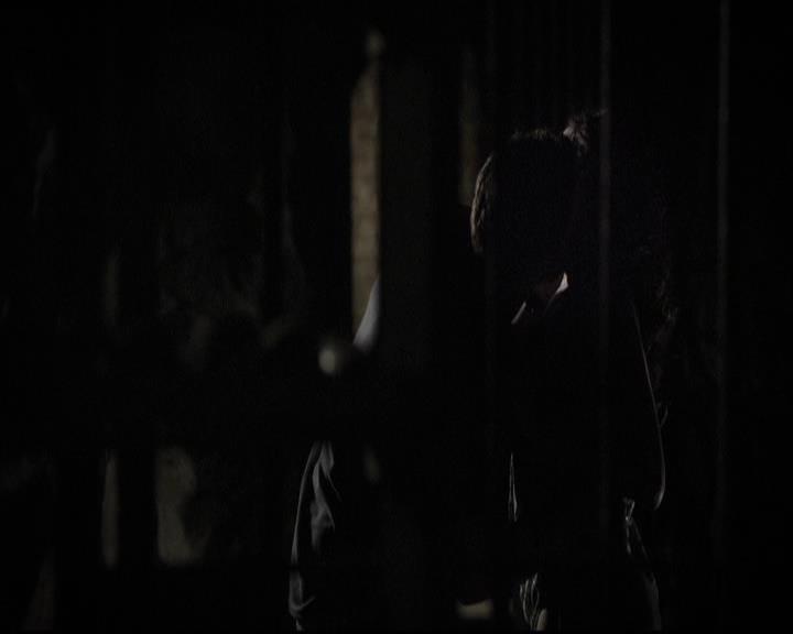 VampireDiariesWorld-dot-org_2x03BadMoonRising1522.jpg