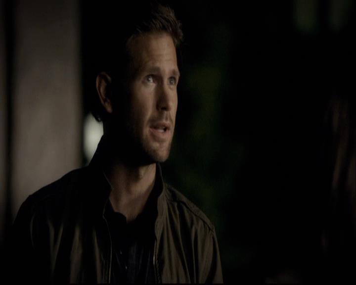 VampireDiariesWorld-dot-org_2x03BadMoonRising1677.jpg