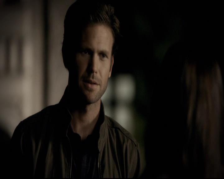VampireDiariesWorld-dot-org_2x03BadMoonRising1690.jpg