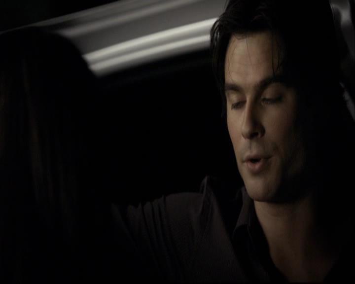 VampireDiariesWorld-dot-org_2x03BadMoonRising1718.jpg