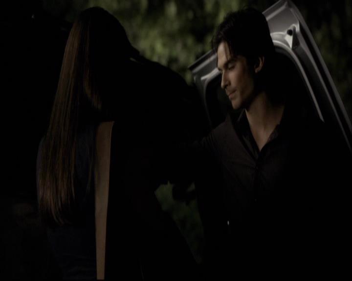 VampireDiariesWorld-dot-org_2x03BadMoonRising1765.jpg