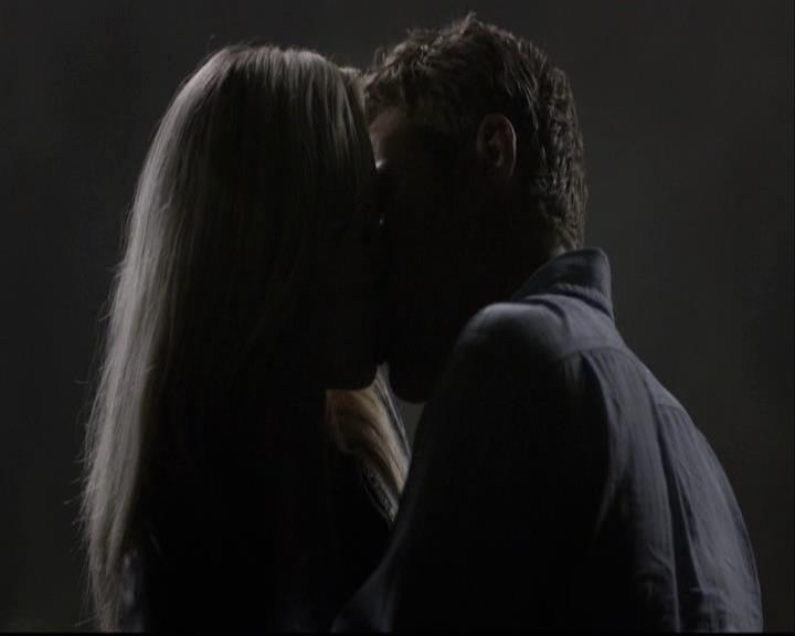 VampireDiariesWorld-dot-org_2x03BadMoonRising1779.jpg